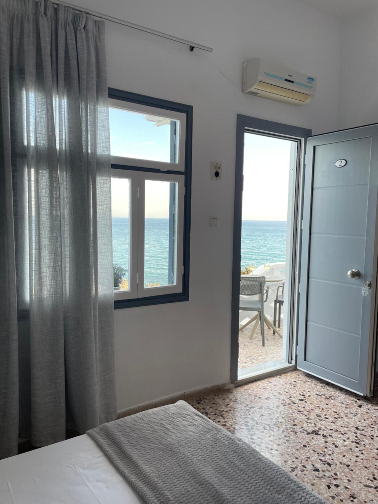 Chrisopetro Rooms Marathókampos Exteriör bild